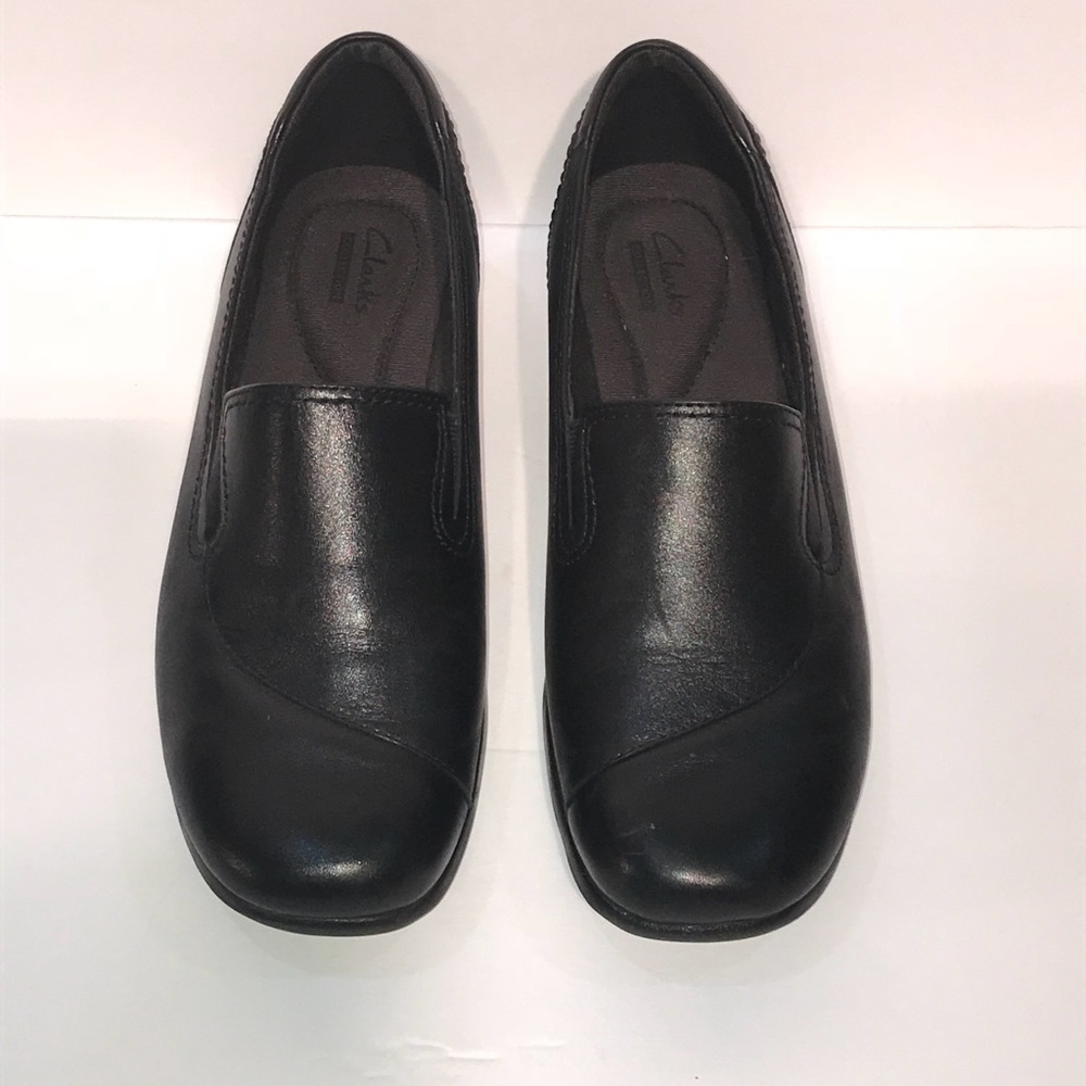 CLARKS BLACK LOAFER